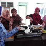 BERDAYAKAN IBU-IBU DENGAN PELATIHAN KULINER